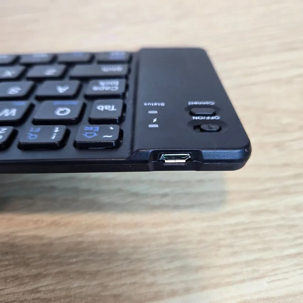 NEW foldable portable light weight bluetooth rechargeable keyboard